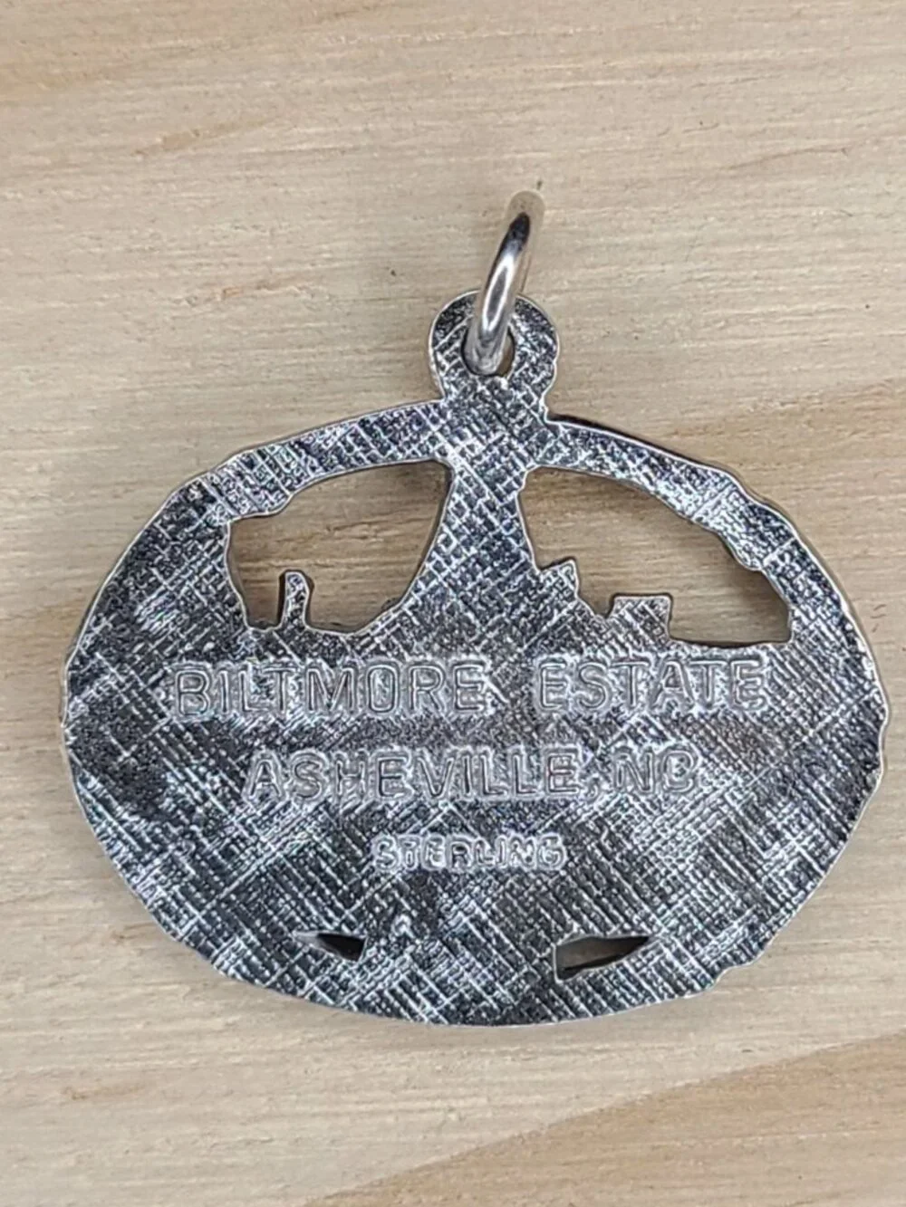 Vintage Sterling Silver Biltmore Estate Oval Pendant Charm Asheville NC .75" - Picture 4 of 8